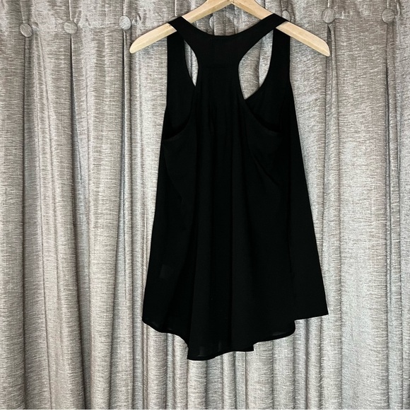 StyleMint Black Racerback Flowy Tank Top Size Medium - Picture 11 of 11